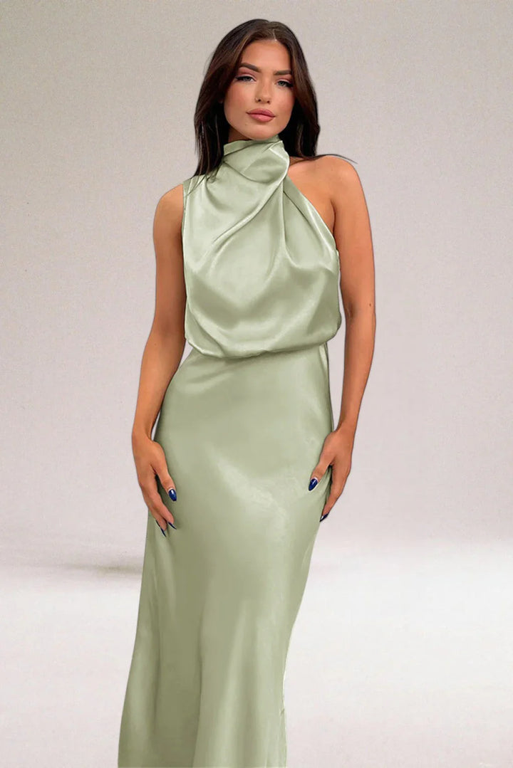 Flavia™ | Glamorous Satin Halter Dress (robe dos nu en satin)