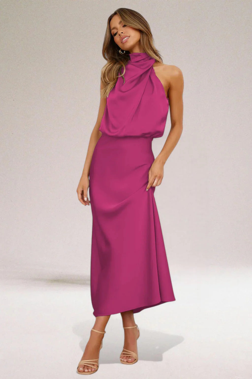 Flavia™ | Glamorous Satin Halter Dress (robe dos nu en satin)