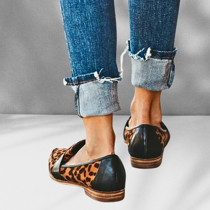 MALINA™ | Mocassins en daim à bout pointu